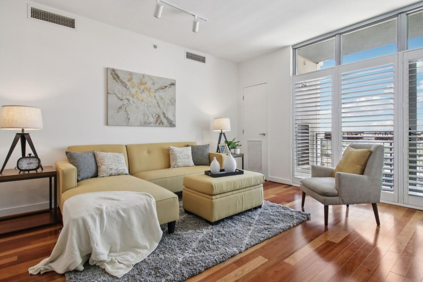 Detail Gallery Image 1 of 26 For 175 W Saint James St #1305,  San Jose,  CA 95110 - 1 Beds | 1 Baths