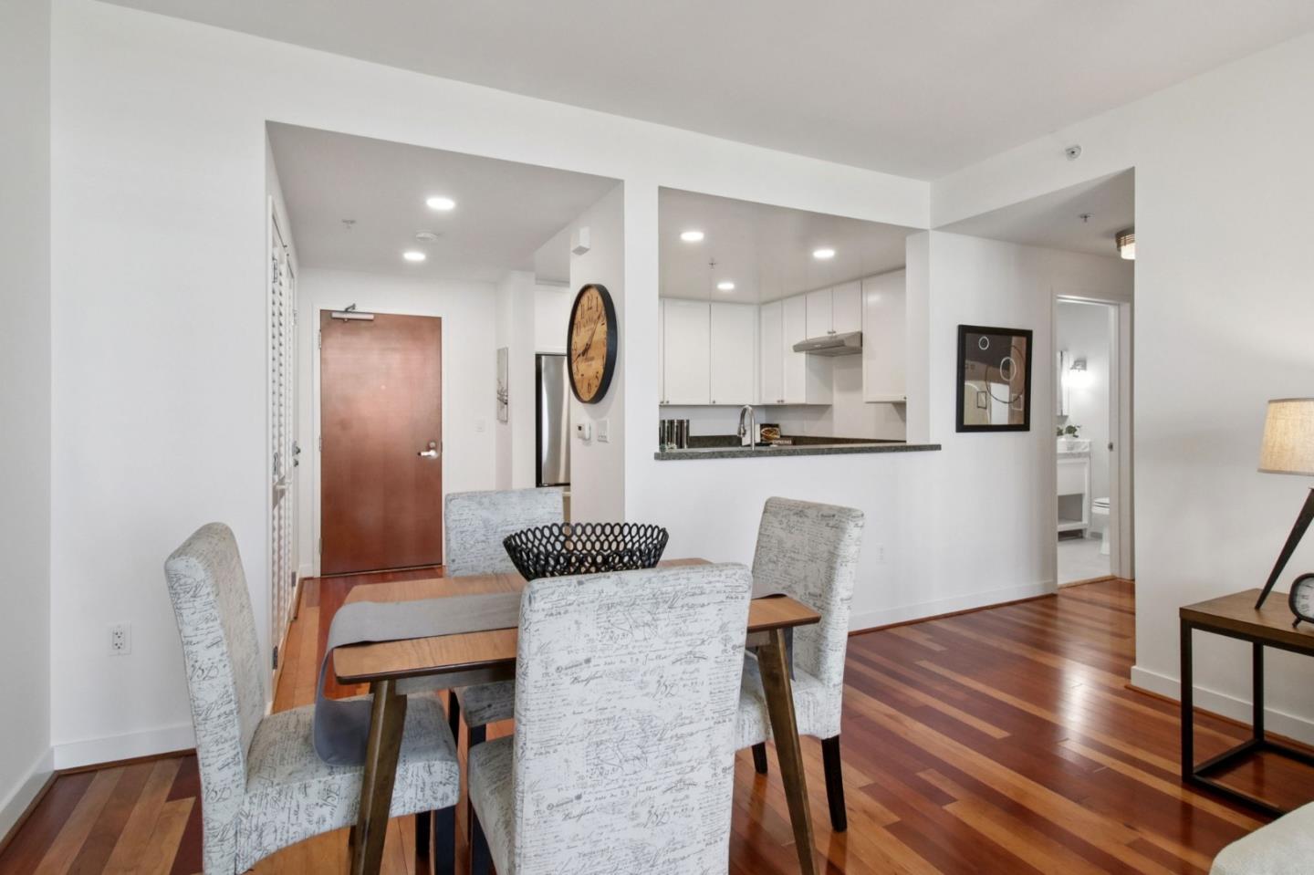 Detail Gallery Image 8 of 26 For 175 W Saint James St #1305,  San Jose,  CA 95110 - 1 Beds | 1 Baths