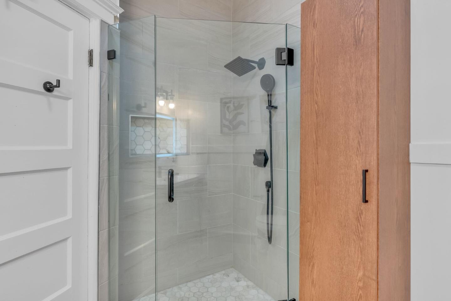 Detail Gallery Image 15 of 37 For 74 Lynch St, San Francisco,  CA 94109 - 2 Beds | 1 Baths