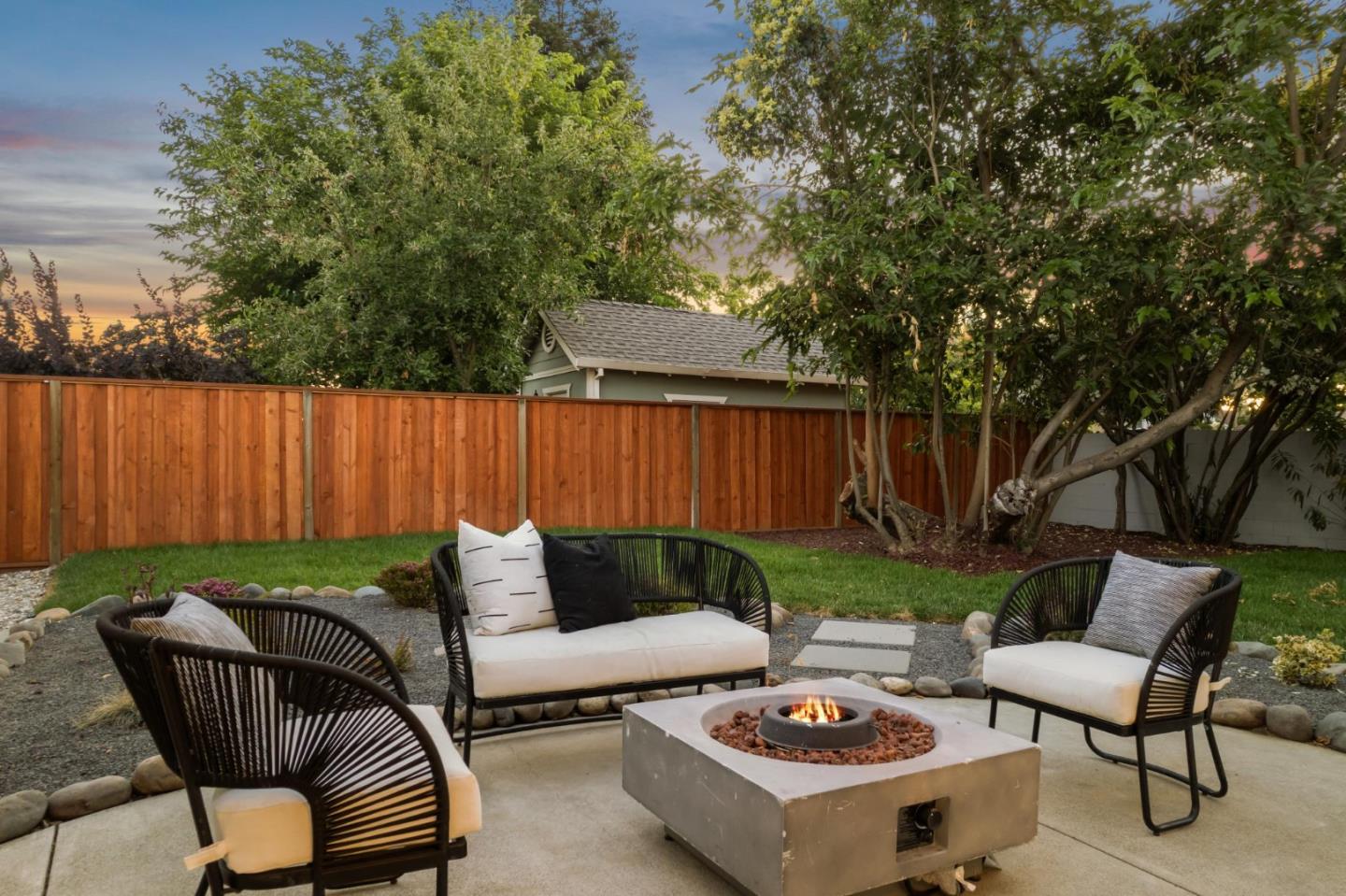 Detail Gallery Image 8 of 63 For 1034 Delaware Way, Livermore,  CA 94551 - 3 Beds | 2 Baths