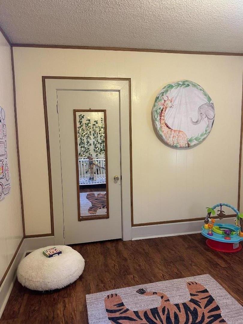 Detail Gallery Image 13 of 41 For 2727 Blenheim Ave, Redwood City,  CA 94063 - 2 Beds | 1 Baths