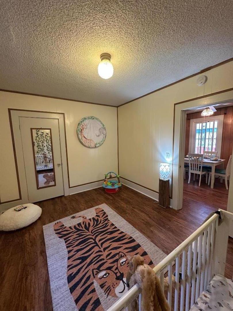 Detail Gallery Image 14 of 41 For 2727 Blenheim Ave, Redwood City,  CA 94063 - 2 Beds | 1 Baths