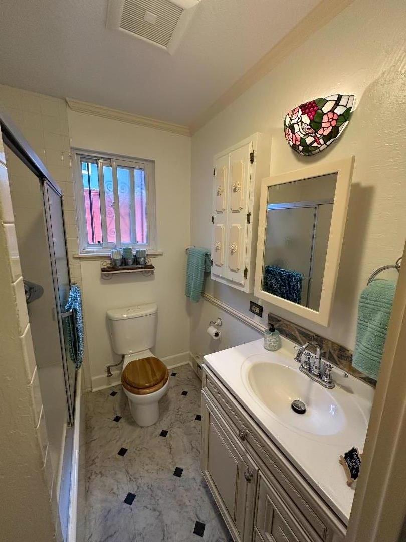 Detail Gallery Image 26 of 41 For 2727 Blenheim Ave, Redwood City,  CA 94063 - 2 Beds | 1 Baths