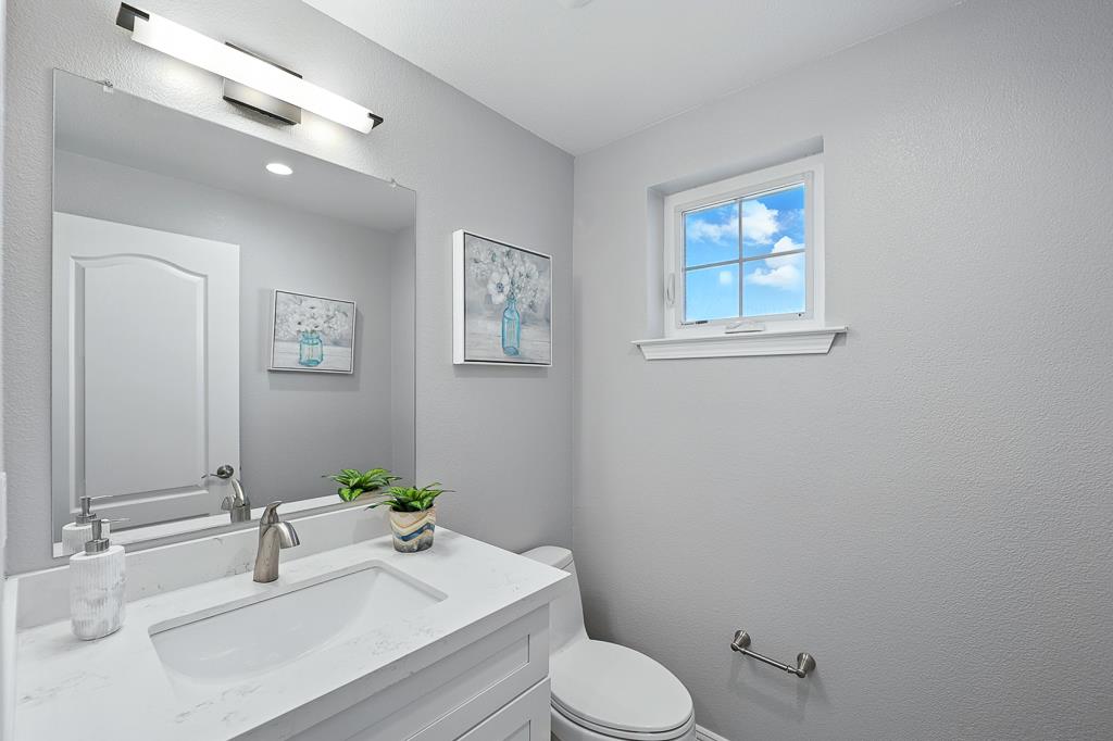 Detail Gallery Image 13 of 39 For 1767 Clove Ct, San Jose,  CA 95131 - 4 Beds | 3/1 Baths