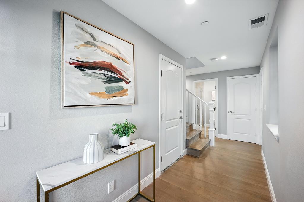 Detail Gallery Image 2 of 39 For 1767 Clove Ct, San Jose,  CA 95131 - 4 Beds | 3/1 Baths