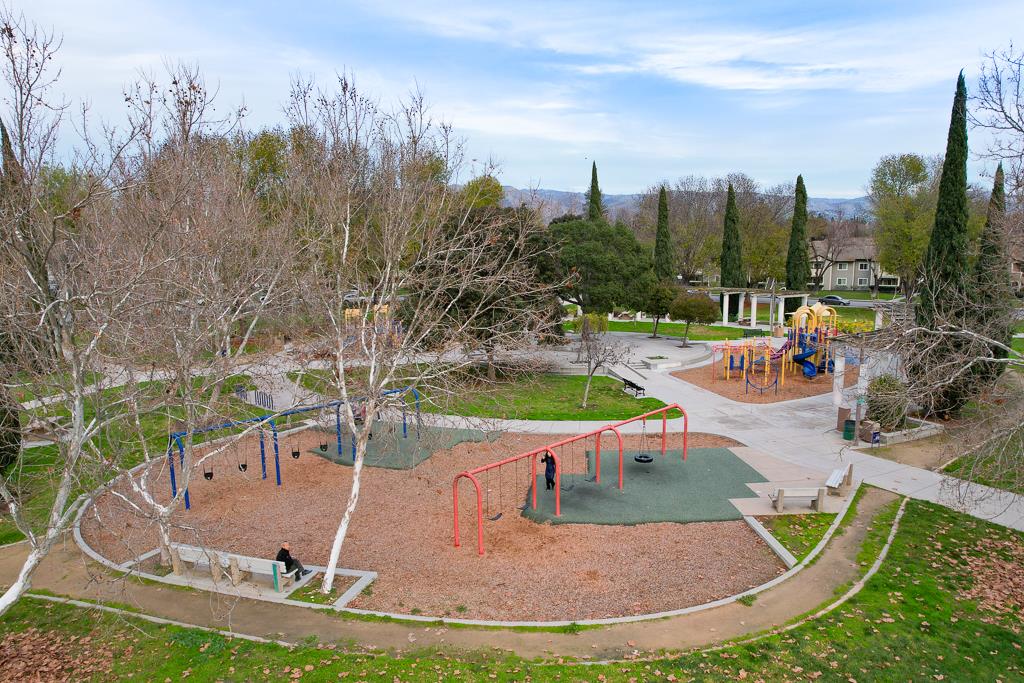 Detail Gallery Image 34 of 39 For 1767 Clove Ct, San Jose,  CA 95131 - 4 Beds | 3/1 Baths