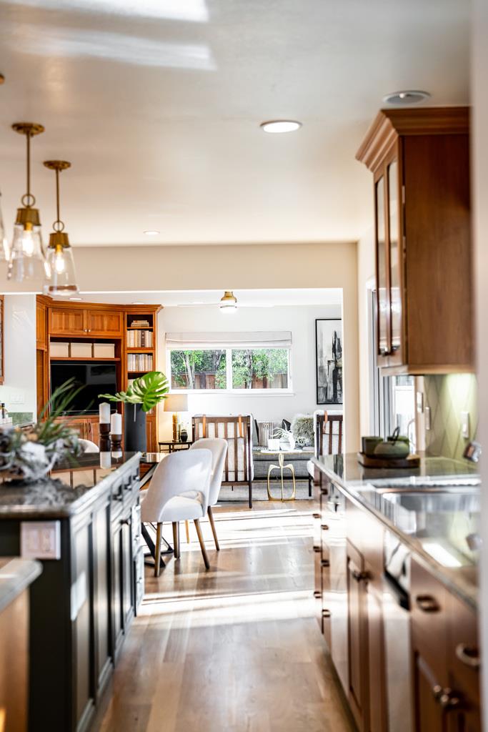 Detail Gallery Image 35 of 102 For 1455 Redwood Dr, Los Altos,  CA 94024 - 5 Beds | 3 Baths
