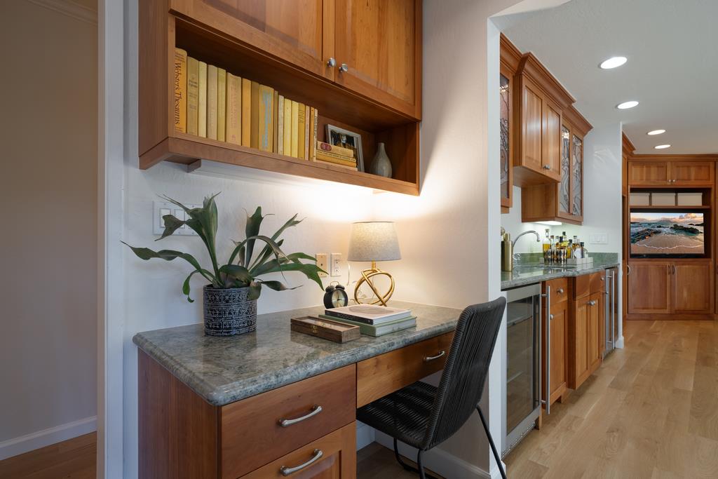 Detail Gallery Image 36 of 102 For 1455 Redwood Dr, Los Altos,  CA 94024 - 5 Beds | 3 Baths