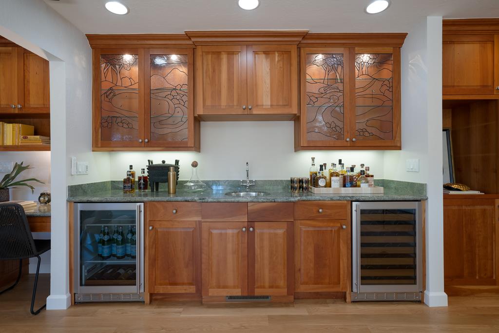 Detail Gallery Image 38 of 102 For 1455 Redwood Dr, Los Altos,  CA 94024 - 5 Beds | 3 Baths