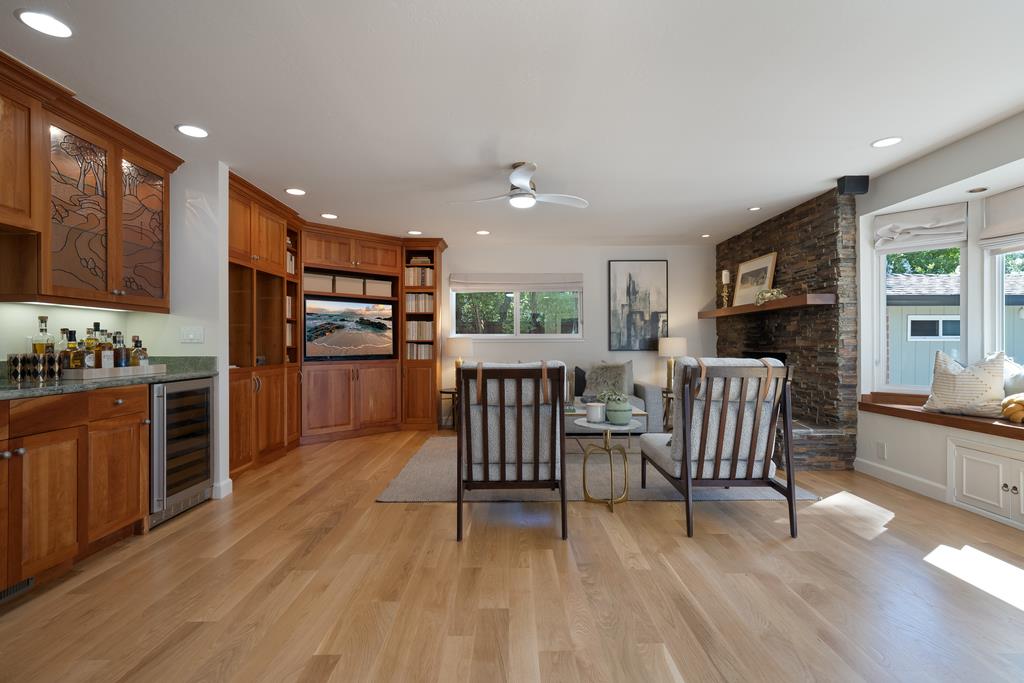 Detail Gallery Image 39 of 102 For 1455 Redwood Dr, Los Altos,  CA 94024 - 5 Beds | 3 Baths
