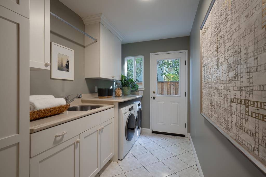Detail Gallery Image 46 of 102 For 1455 Redwood Dr, Los Altos,  CA 94024 - 5 Beds | 3 Baths