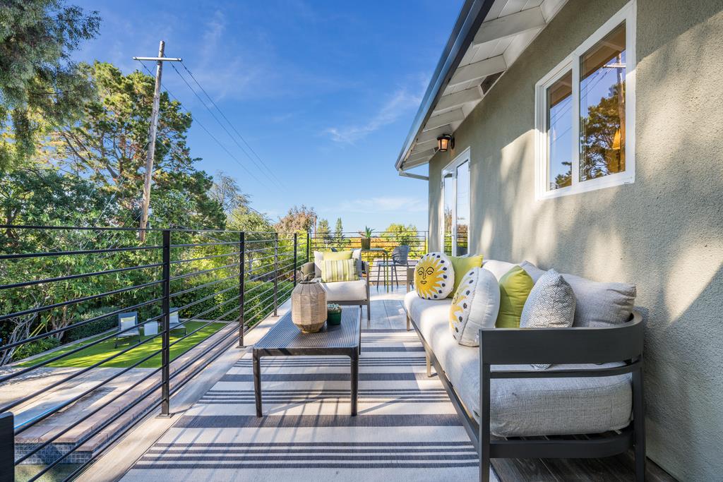 Detail Gallery Image 66 of 102 For 1455 Redwood Dr, Los Altos,  CA 94024 - 5 Beds | 3 Baths