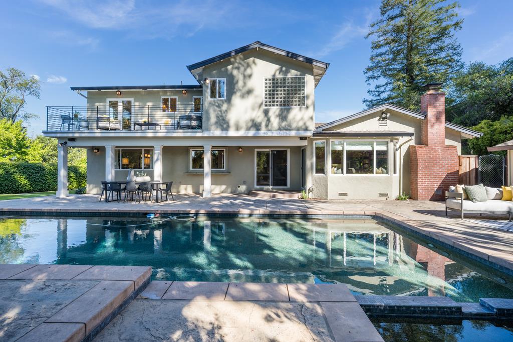 Detail Gallery Image 81 of 102 For 1455 Redwood Dr, Los Altos,  CA 94024 - 5 Beds | 3 Baths