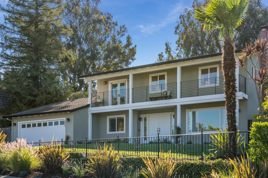 Detail Gallery Image 9 of 102 For 1455 Redwood Dr, Los Altos,  CA 94024 - 5 Beds | 3 Baths