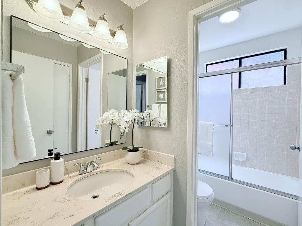 Detail Gallery Image 14 of 26 For 2886 D'amico Dr, San Jose,  CA 95148 - 3 Beds | 2 Baths