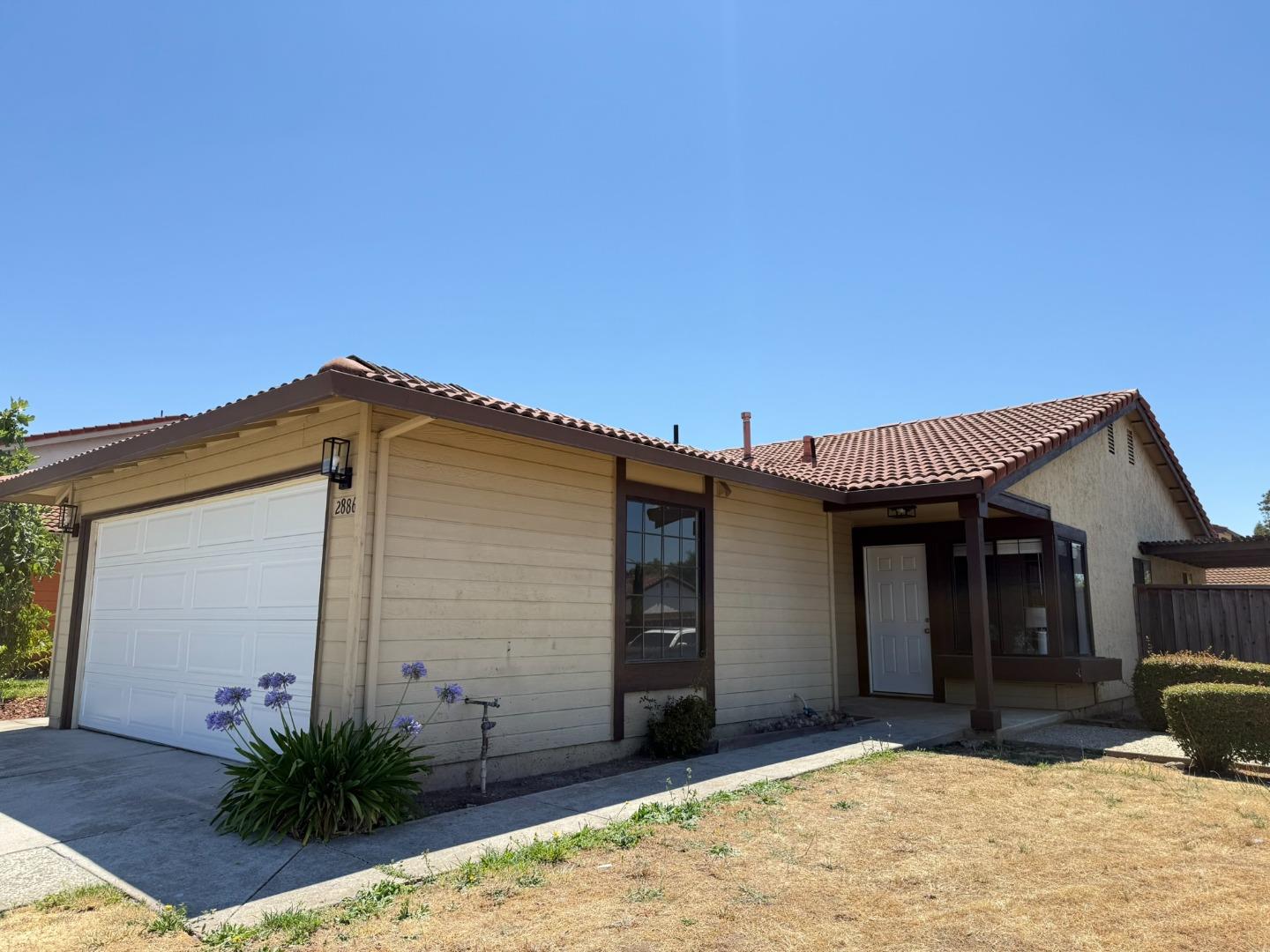 Detail Gallery Image 25 of 26 For 2886 D'amico Dr, San Jose,  CA 95148 - 3 Beds | 2 Baths