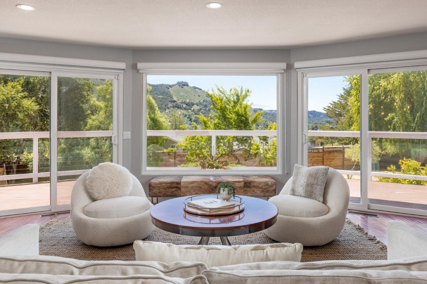 Detail Gallery Image 11 of 41 For 27465 Loma Del Rey, Carmel Valley,  CA 93923 - 4 Beds | 4 Baths