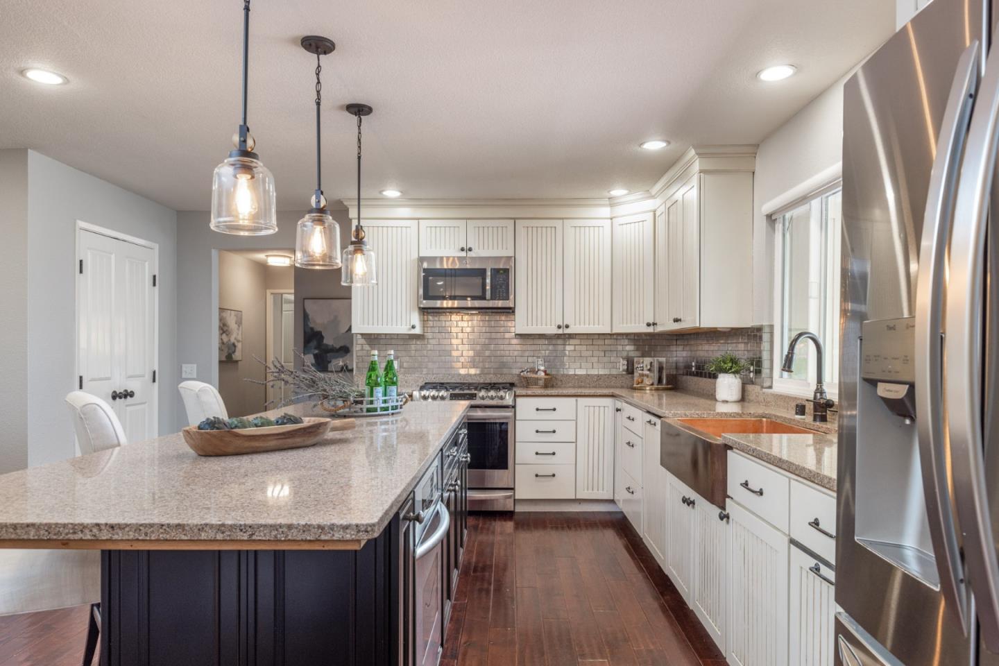 Detail Gallery Image 13 of 41 For 27465 Loma Del Rey, Carmel Valley,  CA 93923 - 4 Beds | 4 Baths