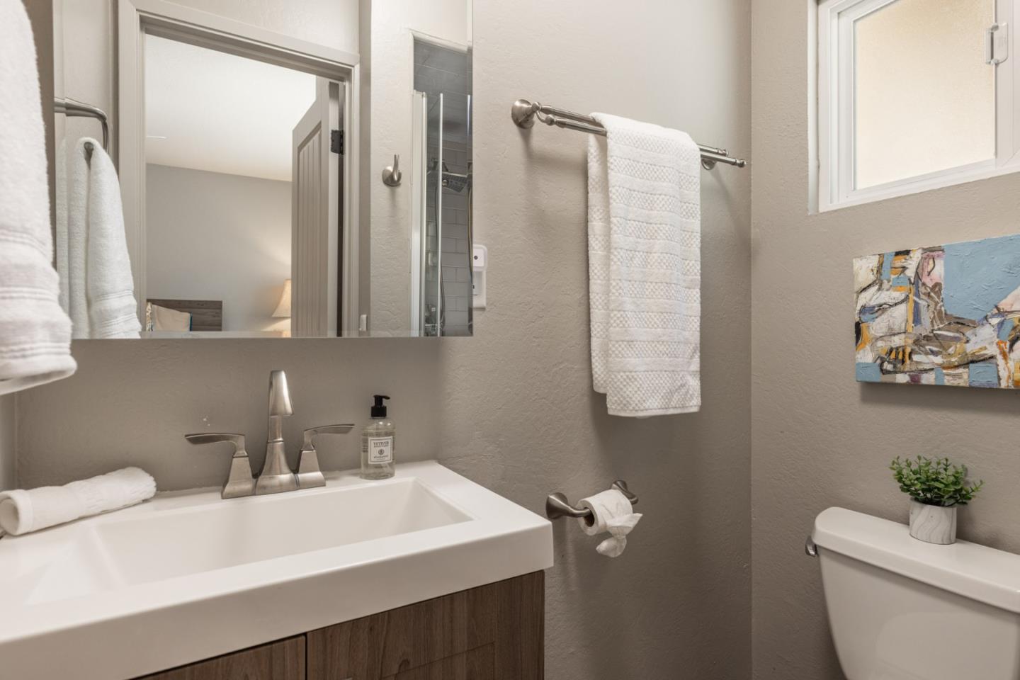 Detail Gallery Image 18 of 41 For 27465 Loma Del Rey, Carmel Valley,  CA 93923 - 4 Beds | 4 Baths