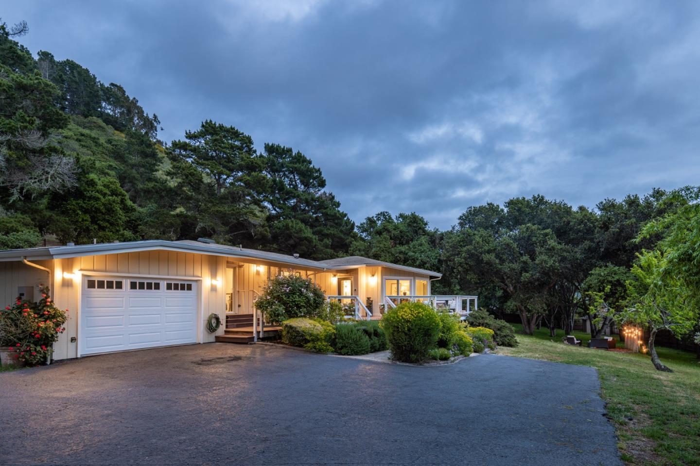 Detail Gallery Image 33 of 41 For 27465 Loma Del Rey, Carmel Valley,  CA 93923 - 4 Beds | 4 Baths