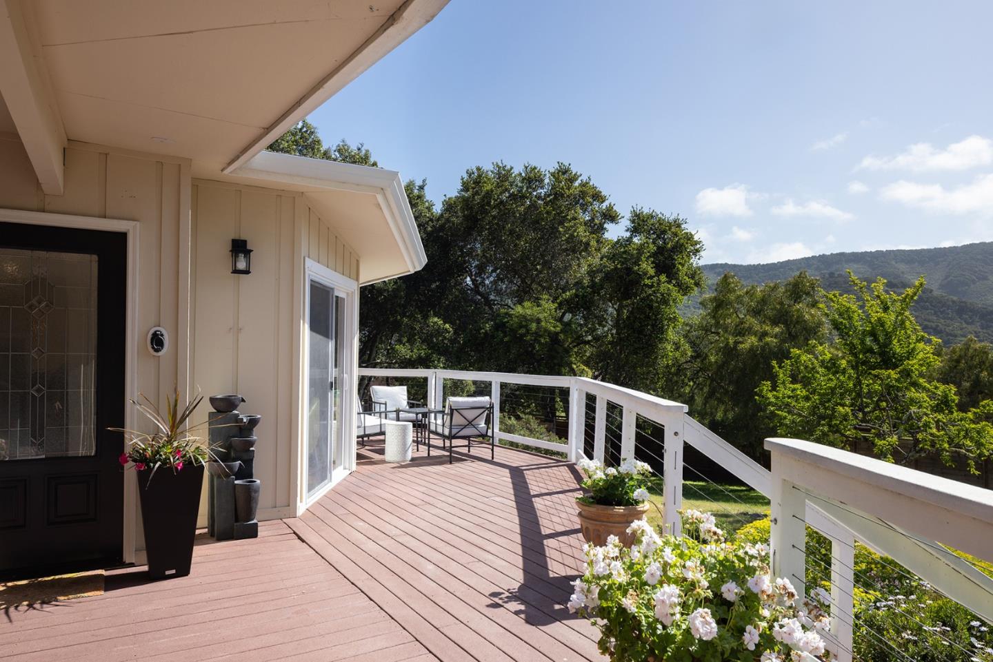 Detail Gallery Image 7 of 41 For 27465 Loma Del Rey, Carmel Valley,  CA 93923 - 4 Beds | 4 Baths