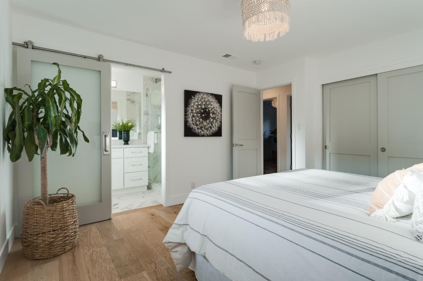 Detail Gallery Image 15 of 44 For 127 Seaborg Pl, Santa Cruz,  CA 95060 - 3 Beds | 2 Baths