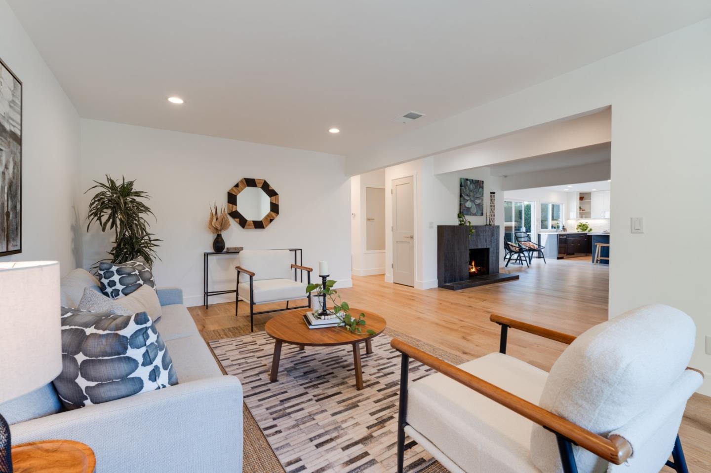 Detail Gallery Image 5 of 44 For 127 Seaborg Pl, Santa Cruz,  CA 95060 - 3 Beds | 2 Baths