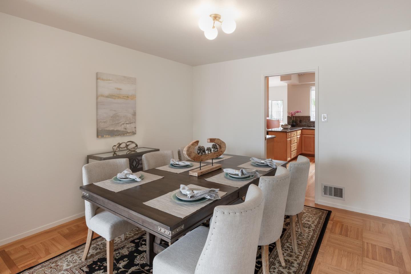 Detail Gallery Image 14 of 34 For 517 Ortega St, San Francisco,  CA 94122 - 4 Beds | 2/1 Baths