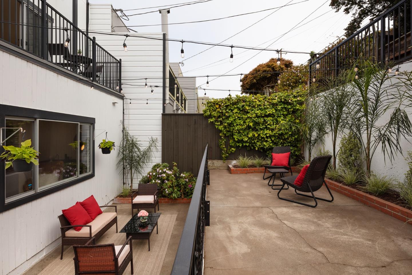 Detail Gallery Image 25 of 34 For 517 Ortega St, San Francisco,  CA 94122 - 4 Beds | 2/1 Baths