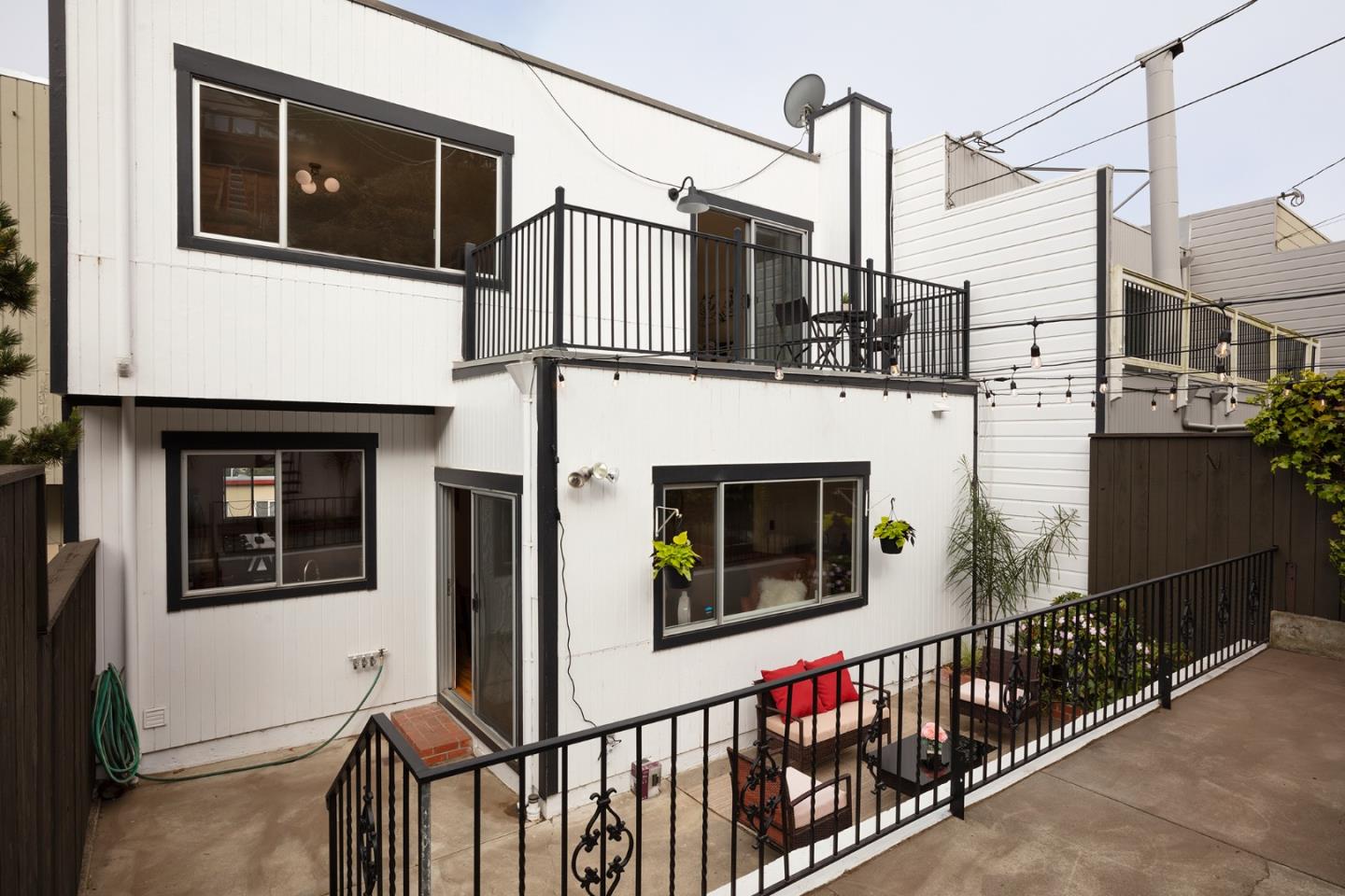 Detail Gallery Image 26 of 34 For 517 Ortega St, San Francisco,  CA 94122 - 4 Beds | 2/1 Baths