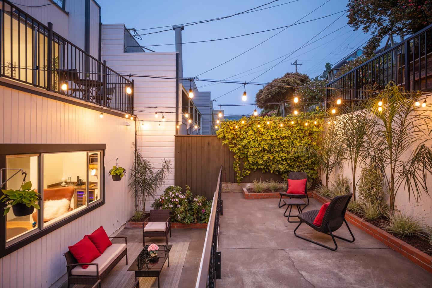 Detail Gallery Image 30 of 34 For 517 Ortega St, San Francisco,  CA 94122 - 4 Beds | 2/1 Baths