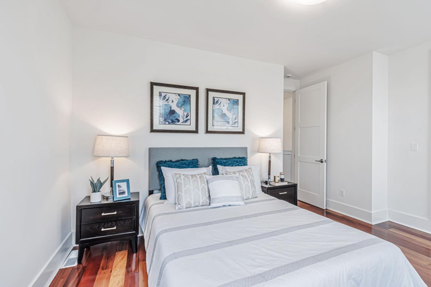 Detail Gallery Image 15 of 27 For 1022 61st St, Emeryville,  CA 94608 - 2 Beds | 1/1 Baths