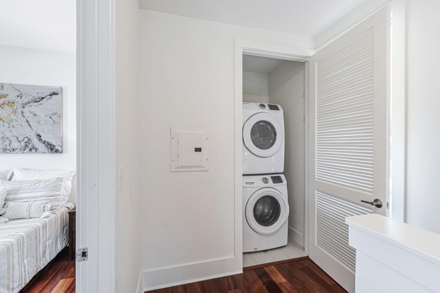 Detail Gallery Image 24 of 27 For 1022 61st St, Emeryville,  CA 94608 - 2 Beds | 1/1 Baths