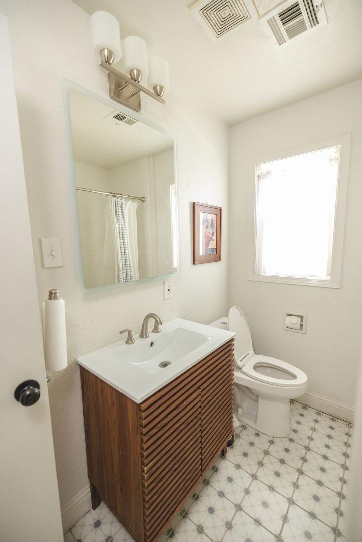 Detail Gallery Image 16 of 29 For 4428 Santa Monica Ave, Sacramento,  CA 95824 - 3 Beds | 1 Baths