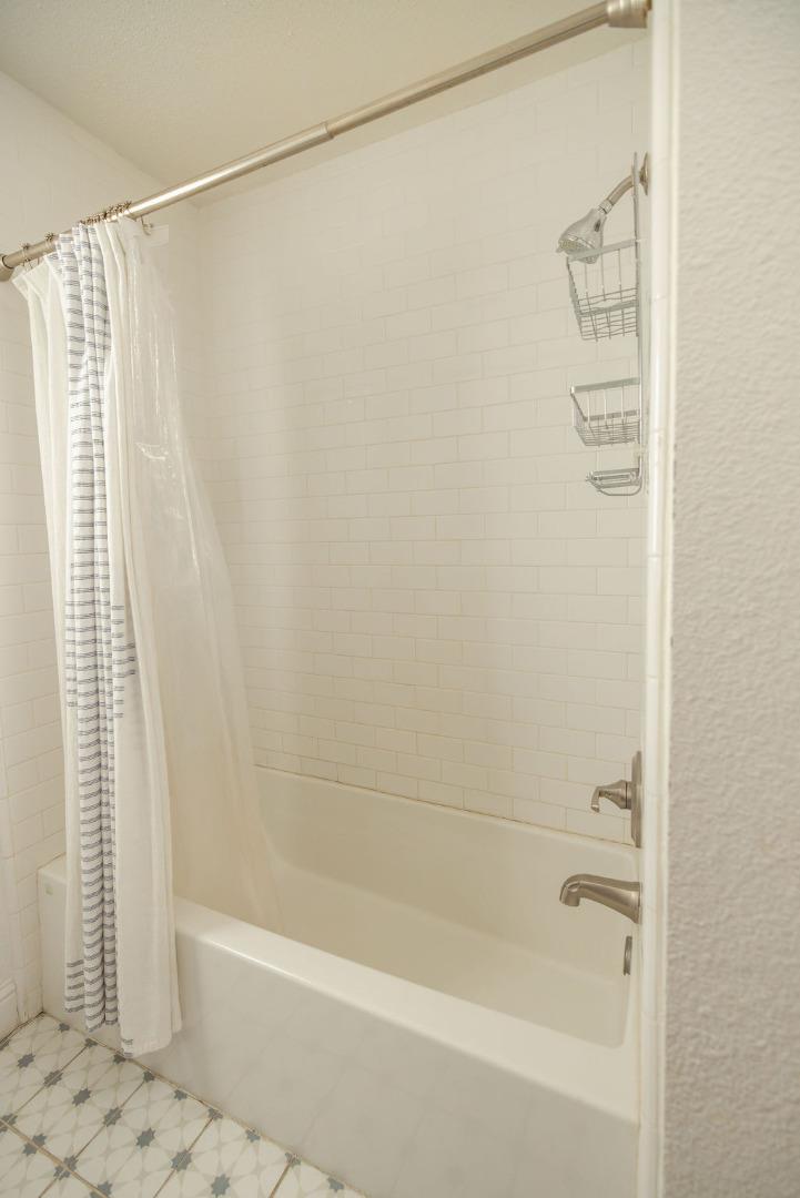 Detail Gallery Image 17 of 29 For 4428 Santa Monica Ave, Sacramento,  CA 95824 - 3 Beds | 1 Baths