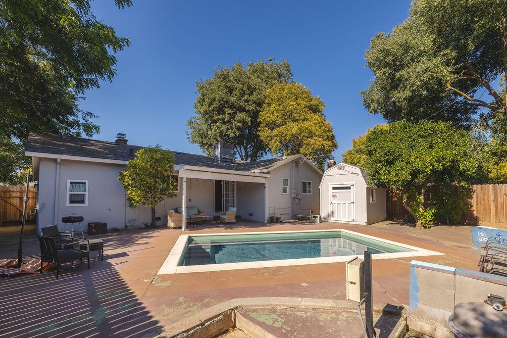 Detail Gallery Image 21 of 29 For 4428 Santa Monica Ave, Sacramento,  CA 95824 - 3 Beds | 1 Baths