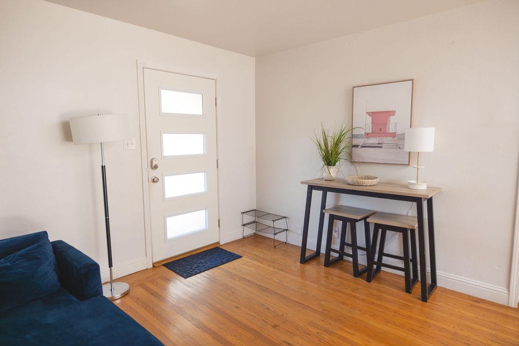 Detail Gallery Image 4 of 29 For 4428 Santa Monica Ave, Sacramento,  CA 95824 - 3 Beds | 1 Baths
