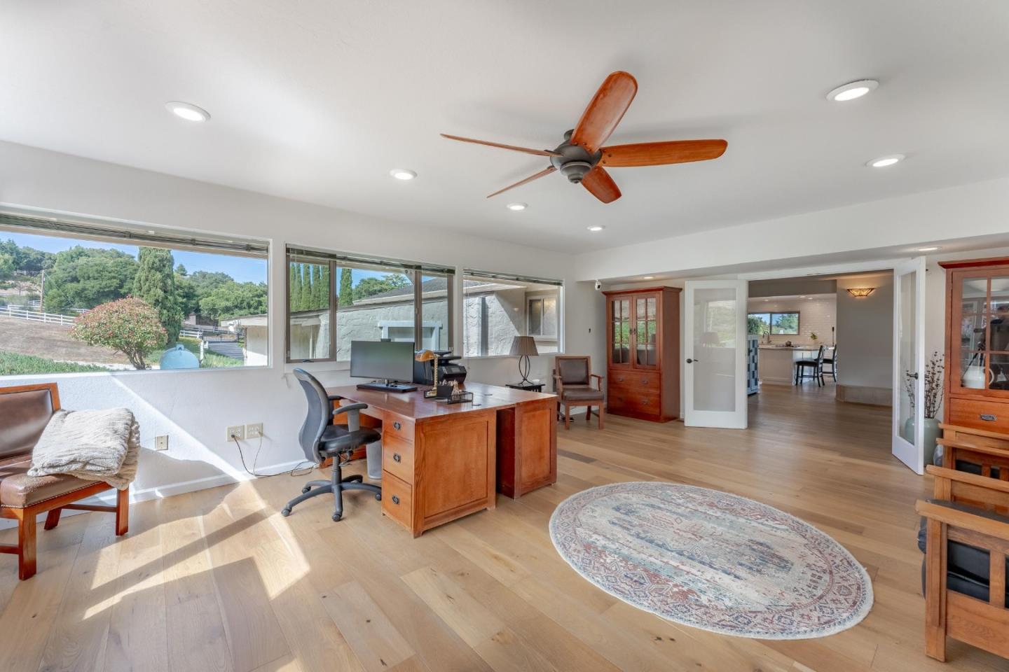 Detail Gallery Image 14 of 45 For 475 Brown Rd, San Juan Bautista,  CA 95045 - 3 Beds | 3 Baths