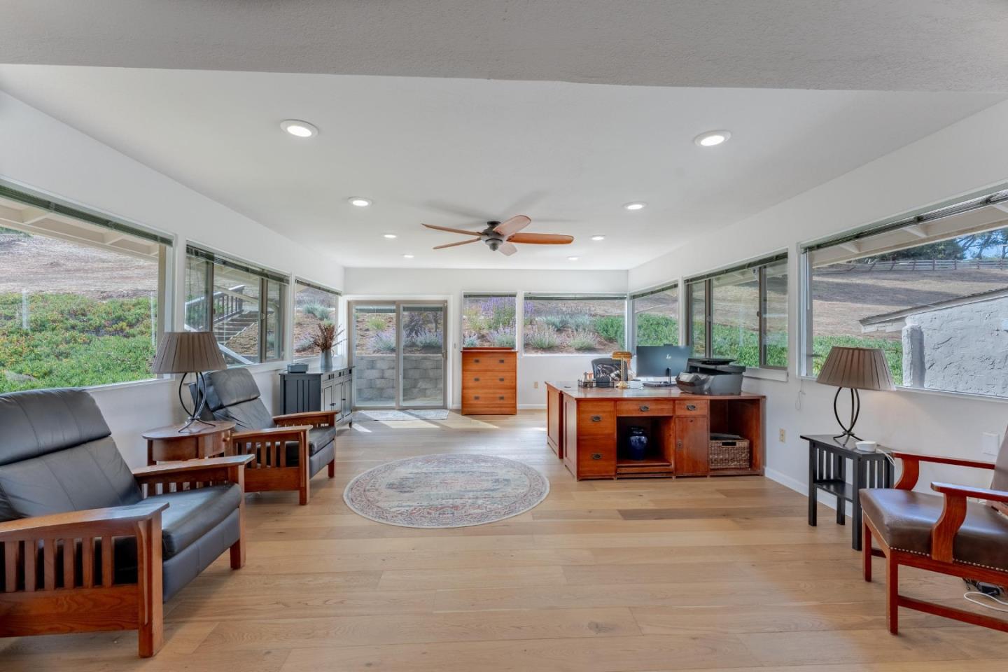 Detail Gallery Image 15 of 45 For 475 Brown Rd, San Juan Bautista,  CA 95045 - 3 Beds | 3 Baths