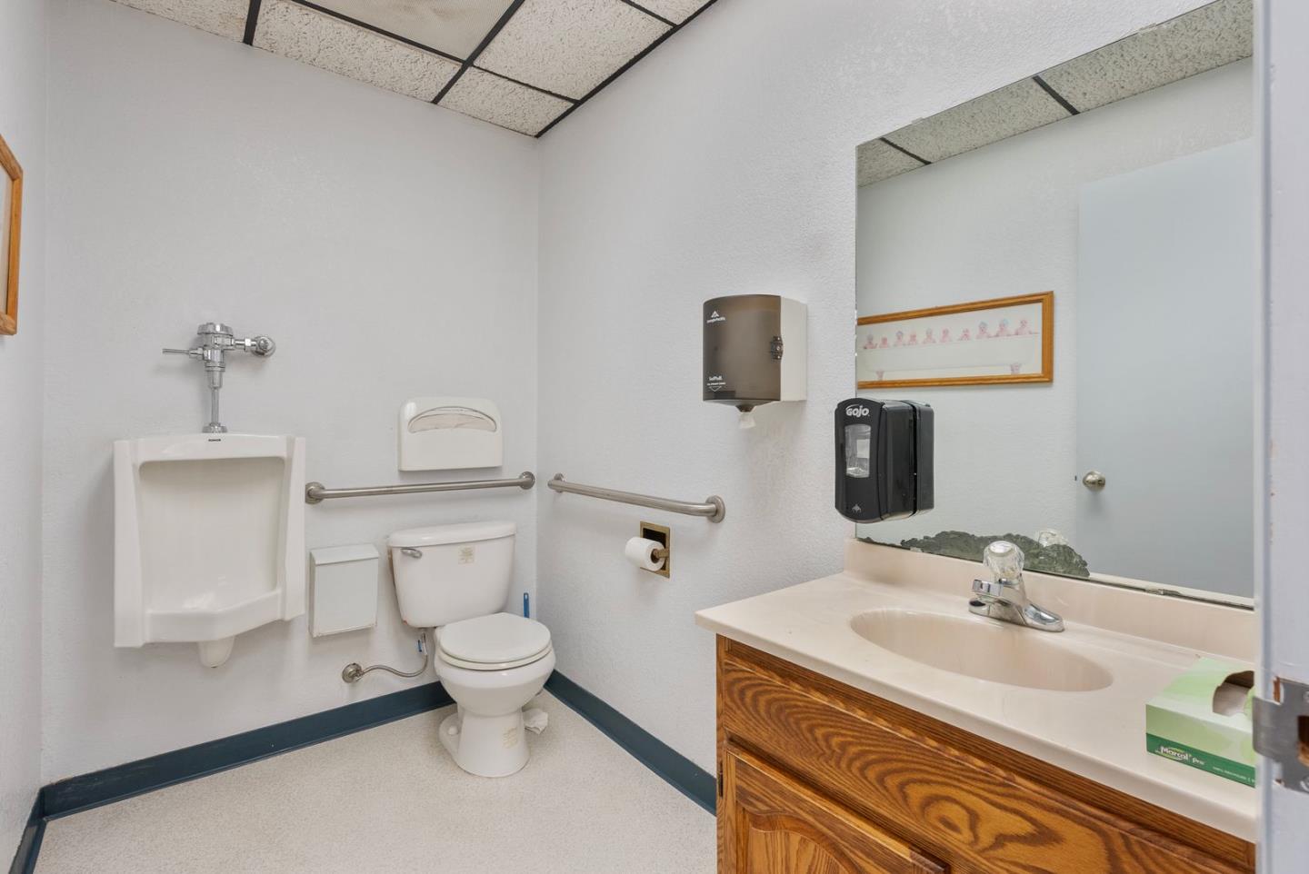 Detail Gallery Image 44 of 49 For 321 5th St, Hollister,  CA 95023 - – Beds | – Baths