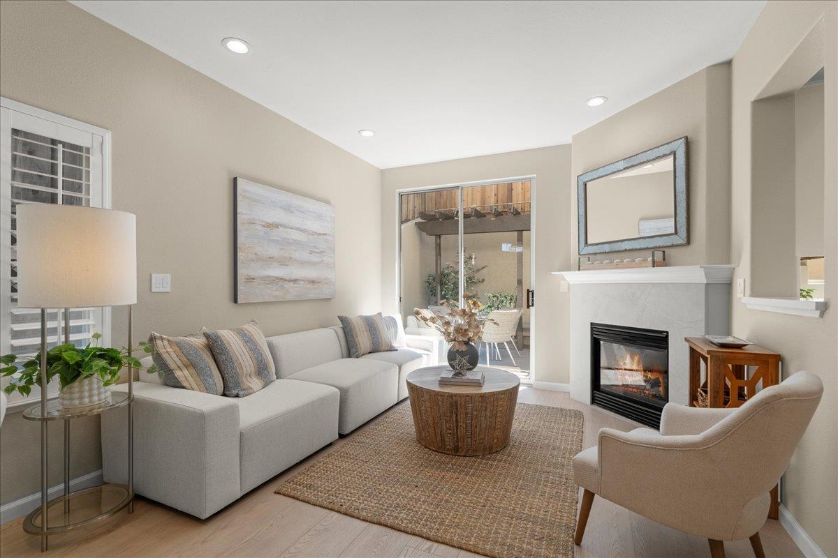 Detail Gallery Image 2 of 32 For 168 Cuesta De Los Gatos, Los Gatos,  CA 95032 - 4 Beds | 2/1 Baths