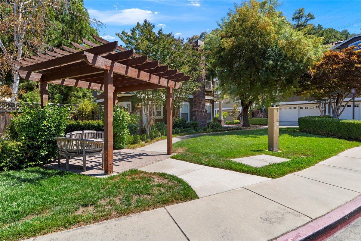 Detail Gallery Image 27 of 32 For 168 Cuesta De Los Gatos, Los Gatos,  CA 95032 - 4 Beds | 2/1 Baths