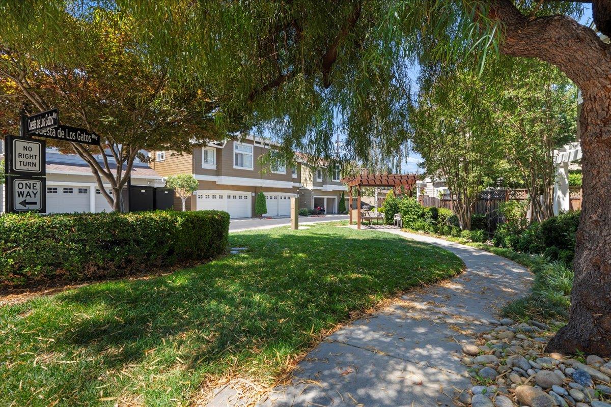 Detail Gallery Image 28 of 32 For 168 Cuesta De Los Gatos, Los Gatos,  CA 95032 - 4 Beds | 2/1 Baths