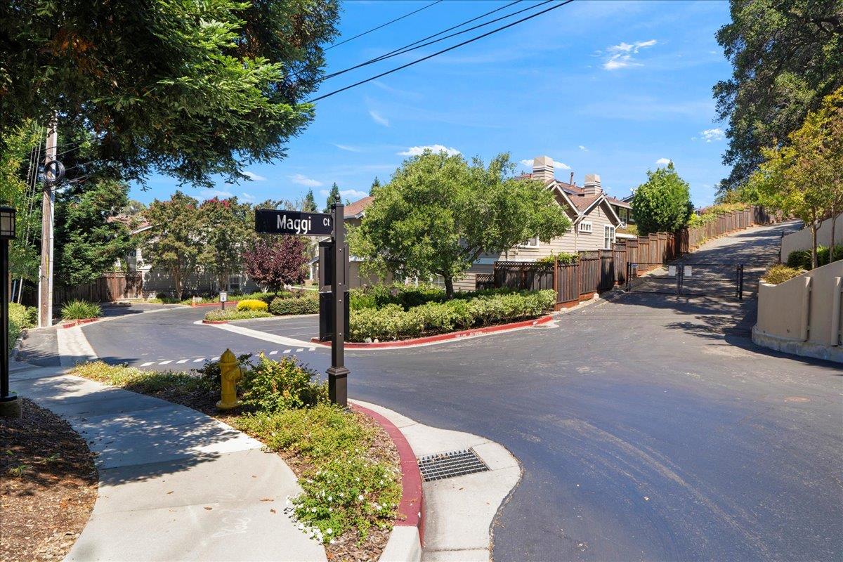 Detail Gallery Image 29 of 32 For 168 Cuesta De Los Gatos, Los Gatos,  CA 95032 - 4 Beds | 2/1 Baths