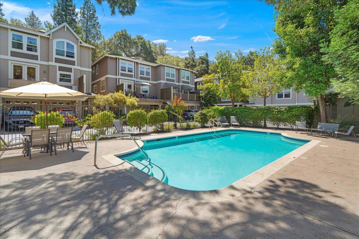 Detail Gallery Image 30 of 32 For 168 Cuesta De Los Gatos, Los Gatos,  CA 95032 - 4 Beds | 2/1 Baths