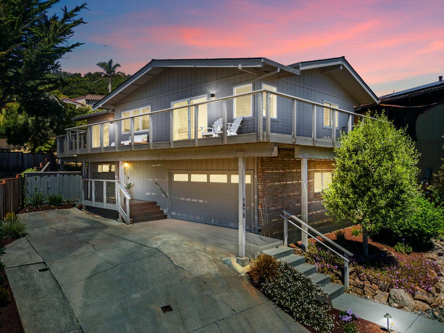 Detail Gallery Image 1 of 63 For 1975 Seascape Blvd, Aptos,  CA 95003 - 3 Beds | 2/1 Baths