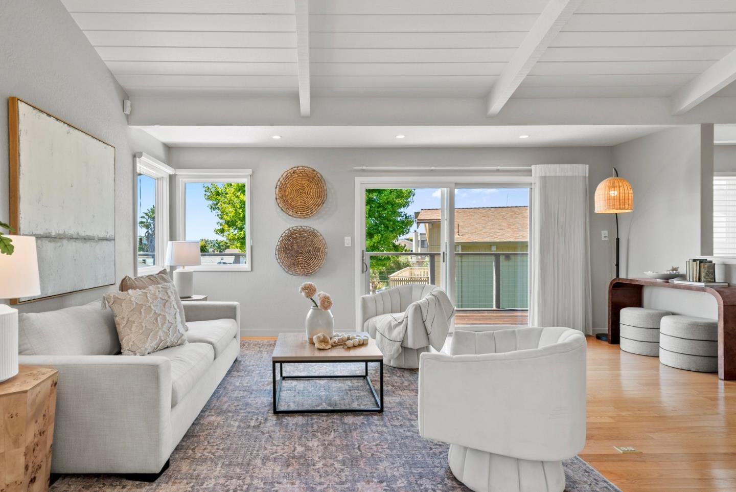 Detail Gallery Image 11 of 63 For 1975 Seascape Blvd, Aptos,  CA 95003 - 3 Beds | 2/1 Baths