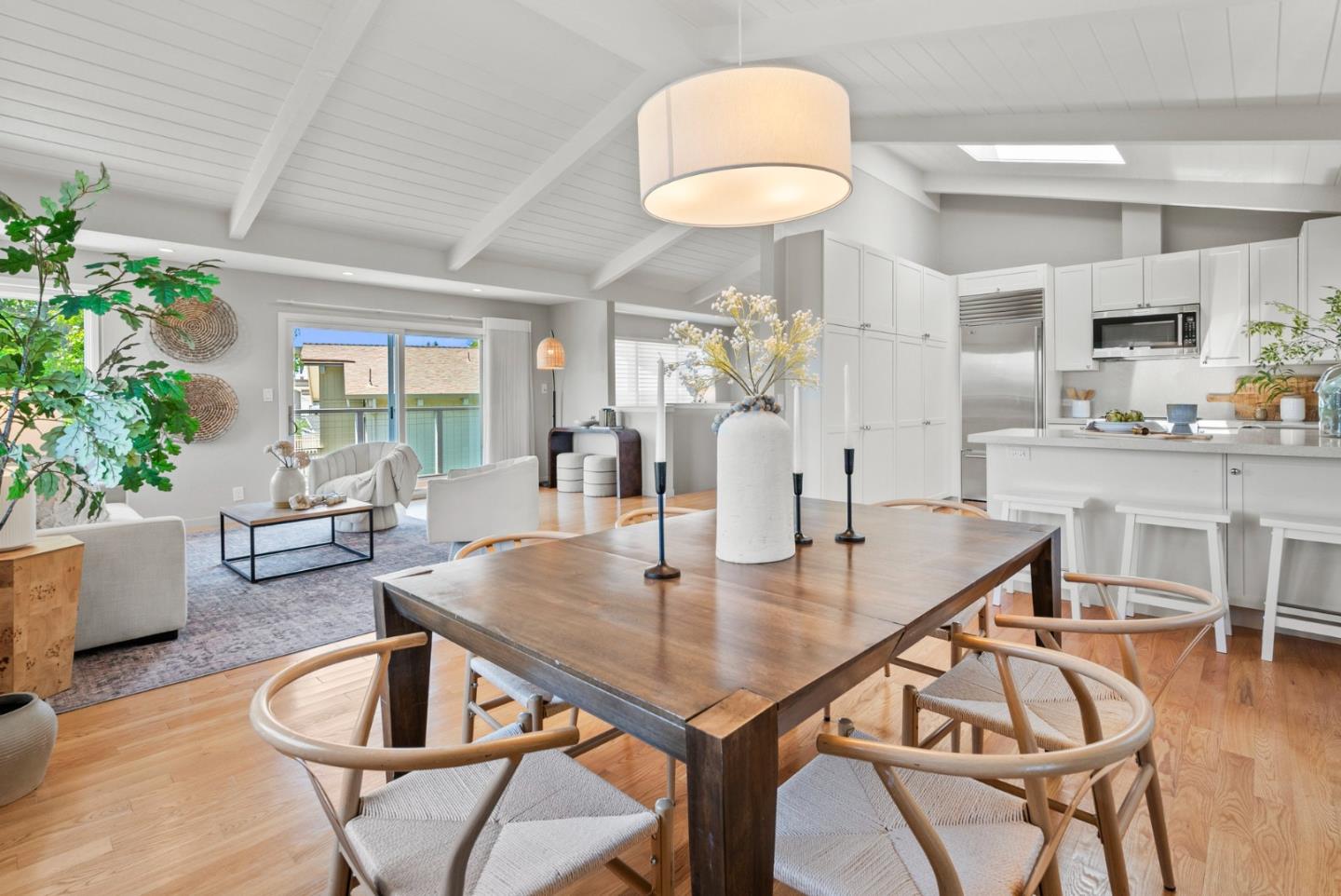 Detail Gallery Image 17 of 63 For 1975 Seascape Blvd, Aptos,  CA 95003 - 3 Beds | 2/1 Baths
