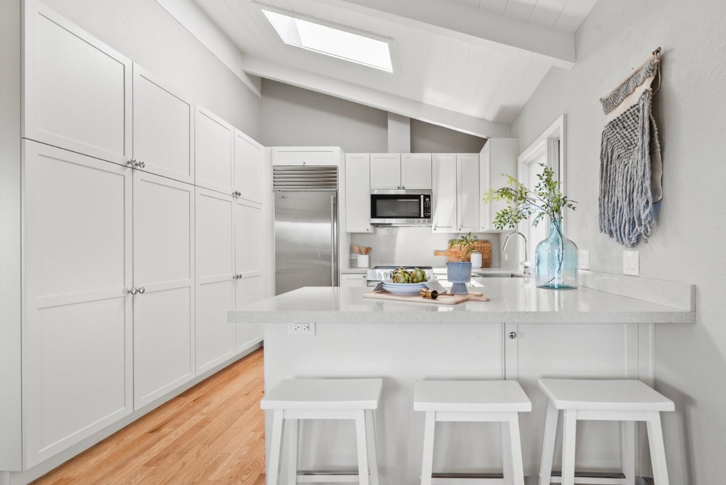 Detail Gallery Image 19 of 63 For 1975 Seascape Blvd, Aptos,  CA 95003 - 3 Beds | 2/1 Baths