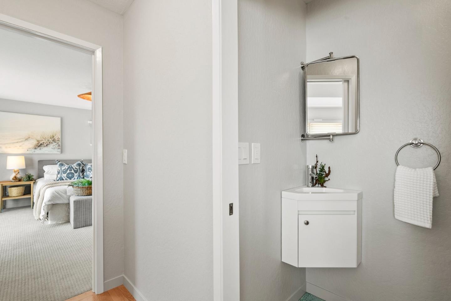 Detail Gallery Image 33 of 63 For 1975 Seascape Blvd, Aptos,  CA 95003 - 3 Beds | 2/1 Baths
